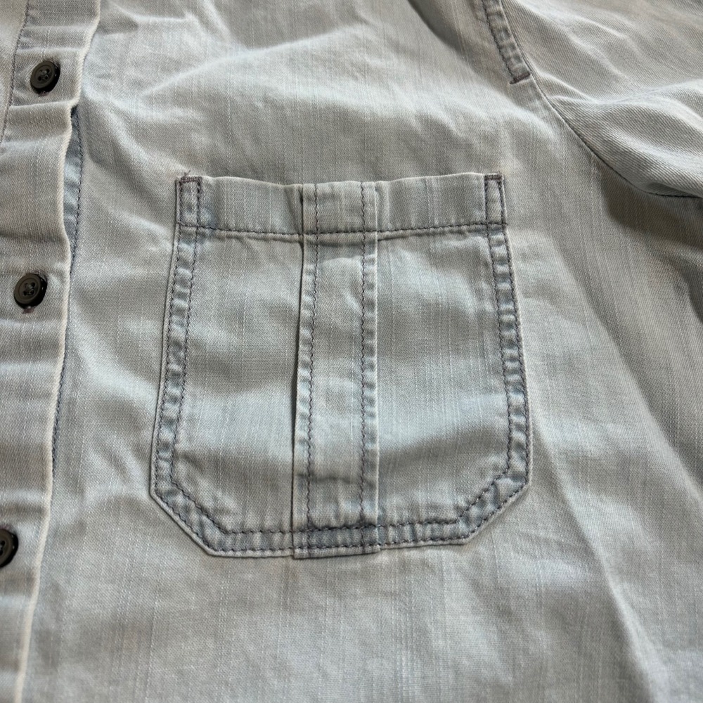 Express Womens Light Wash Denim Button Down Shirt Long Sleeve Cotton Blue Size M - Picture 4 of 8